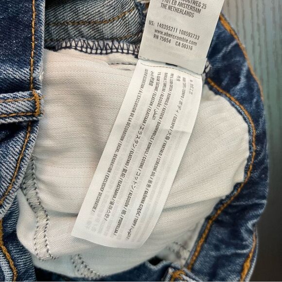 ✨ Abercrombie and Fitch Curve Love High Rise Mom Jean Shorts 6 - Picture 7 of 10